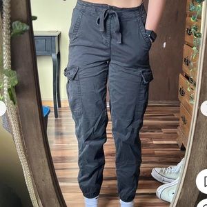 American eagle cargo joggers